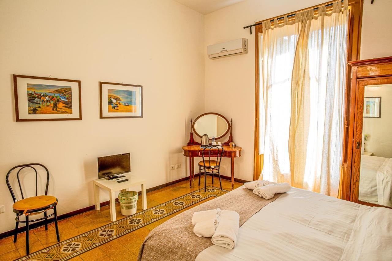 Ai Vicere Bed and Breakfast Palermo Buitenkant foto