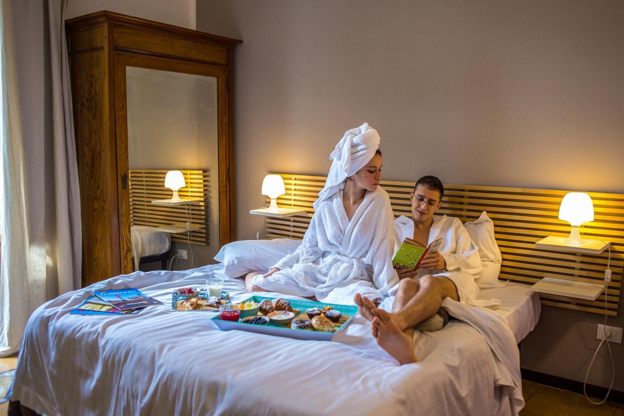 Ai Vicere Bed and Breakfast Palermo Buitenkant foto
